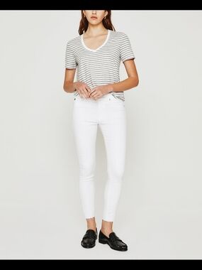 New AG Farrah Crop White Freyed Bottom 27